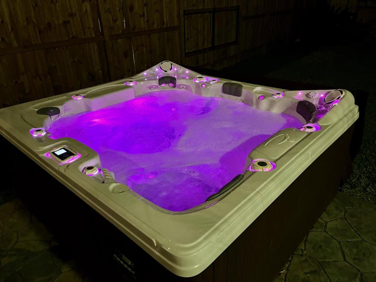 1976Houstongem Luminous Pvtpool & Hottub Dt20Mins For Lrg Families 6Beds 2Bath Villa Bagian luar foto
